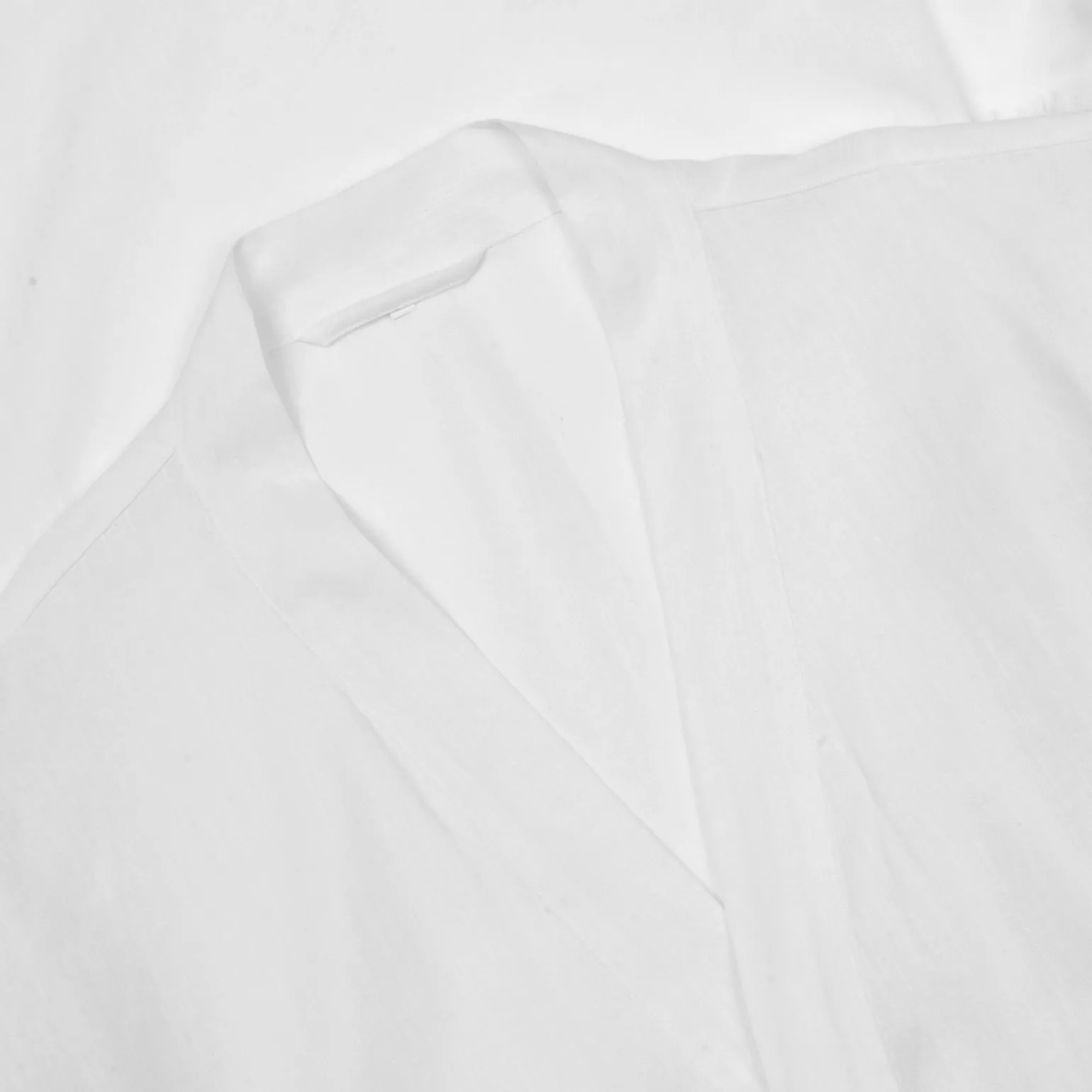 Pearl Linen Robe